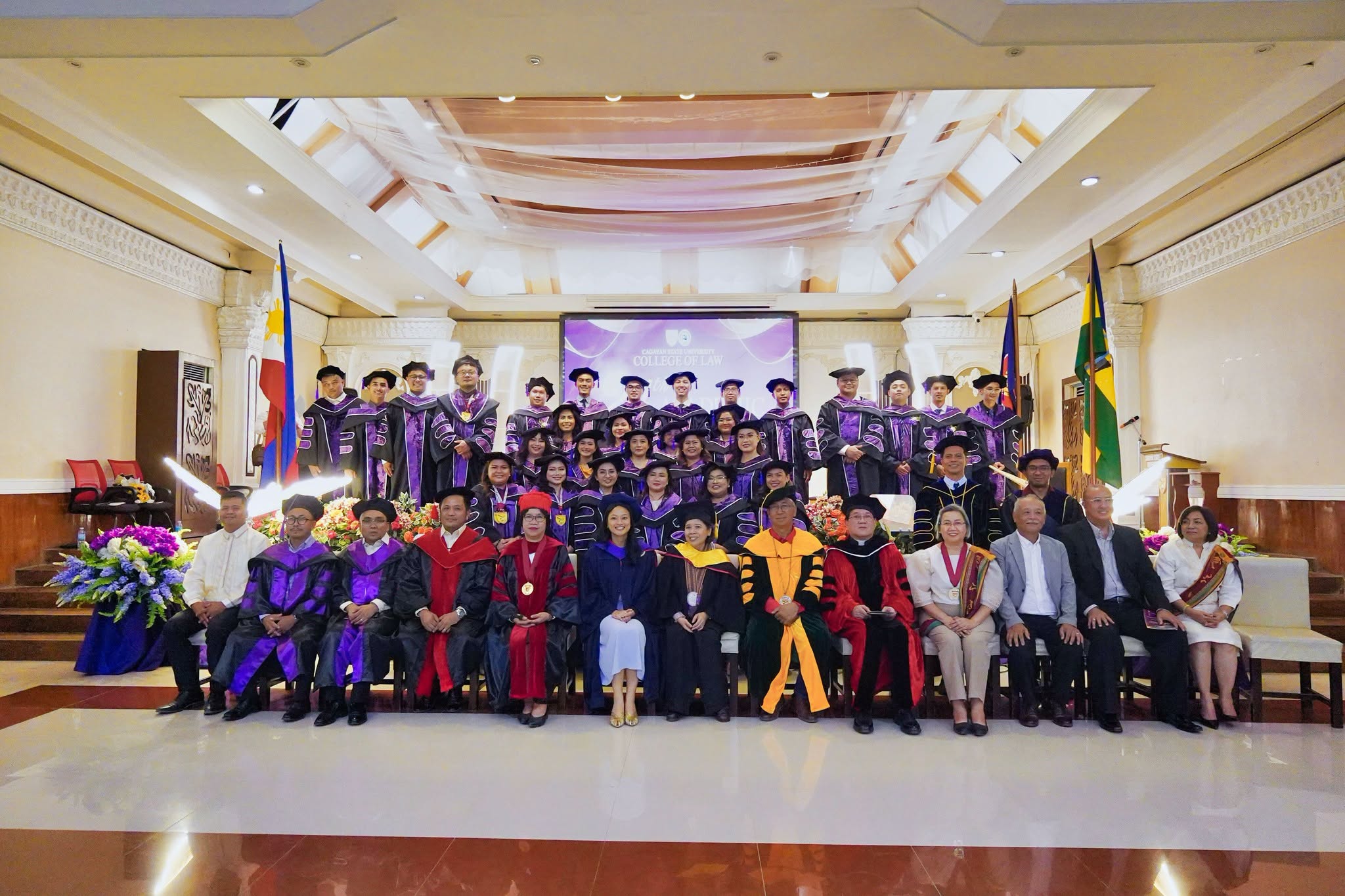 24TH-GRAD-COL-PHOTOSET photo 62